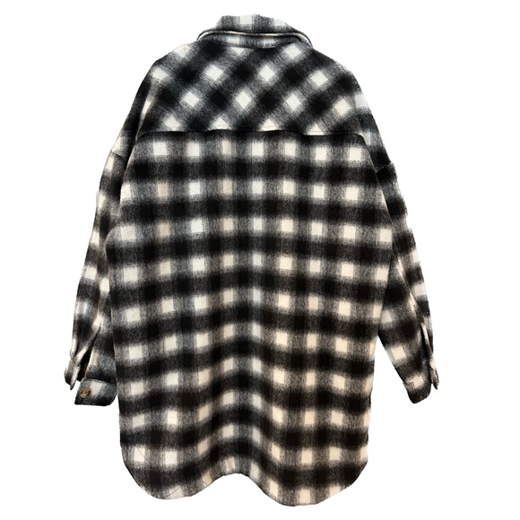 Oversized Plaid Jacket - Picture 2 of 3